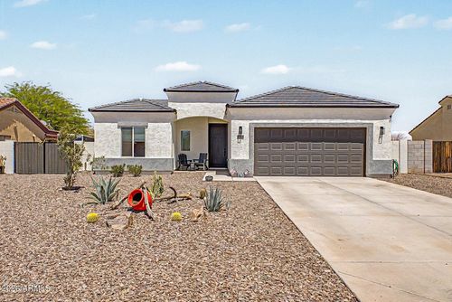 15901 S Saxon Rd, Arizona City, AZ, 85123-6325 | Card Image