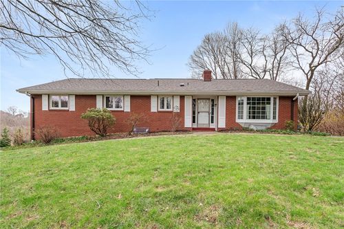 4 The Knob, Ben Avon, PA, 15202-1004 | Card Image