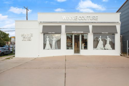 7700 N Lamar Blvd, Austin, TX, 78752-1011 | Card Image