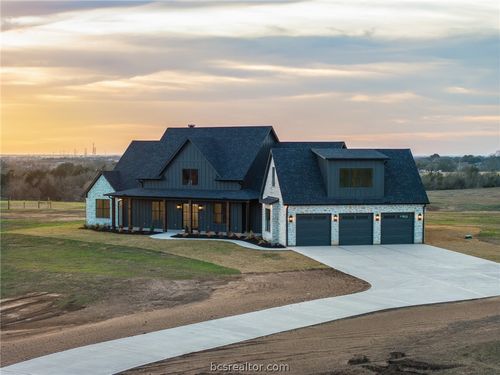 424 Pleasant Hill School Rd, Brenham, TX, 77833-6647 | Card Image