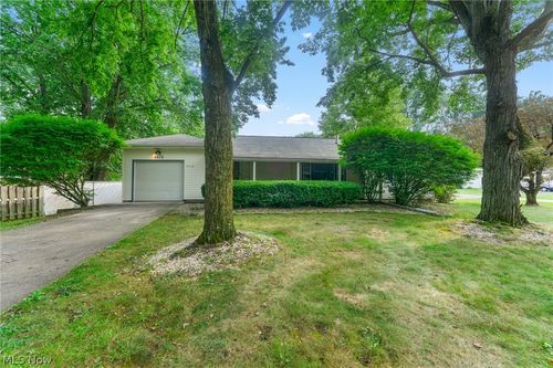 3510 E Heights St Se, Warren, OH, 44484-2722 | Card Image
