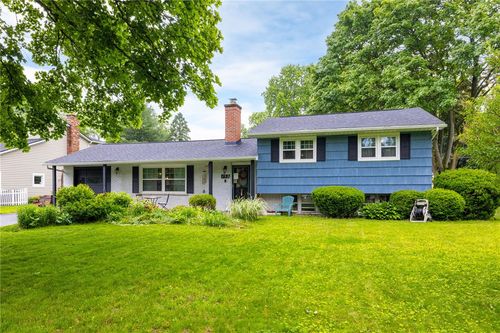 152 Berkshire Dr, Greece, NY, 14626-3817 | Card Image