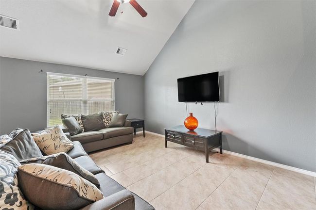 5206 Pointe Spring Xing, House other with 4 bedrooms, 3 bathrooms and 2 parking in Spring TX | Image 7