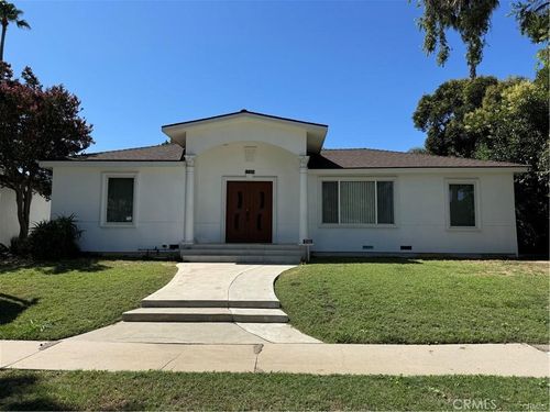 17404 Martha St, Encino, CA, 91316-1403 | Card Image