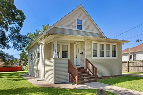 1503 68th Street, Kenosha, WI, 53143 | Card Image