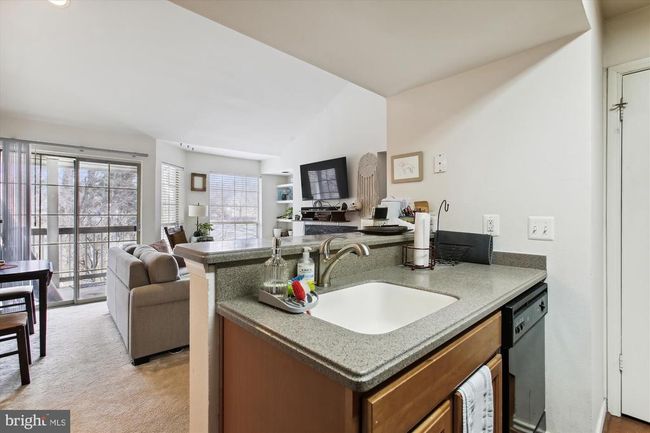 APT-1036 - 12165 Penderview Ter, Condo with 1 bedrooms, 1 bathrooms and null parking in FAIRFAX VA | Image 9
