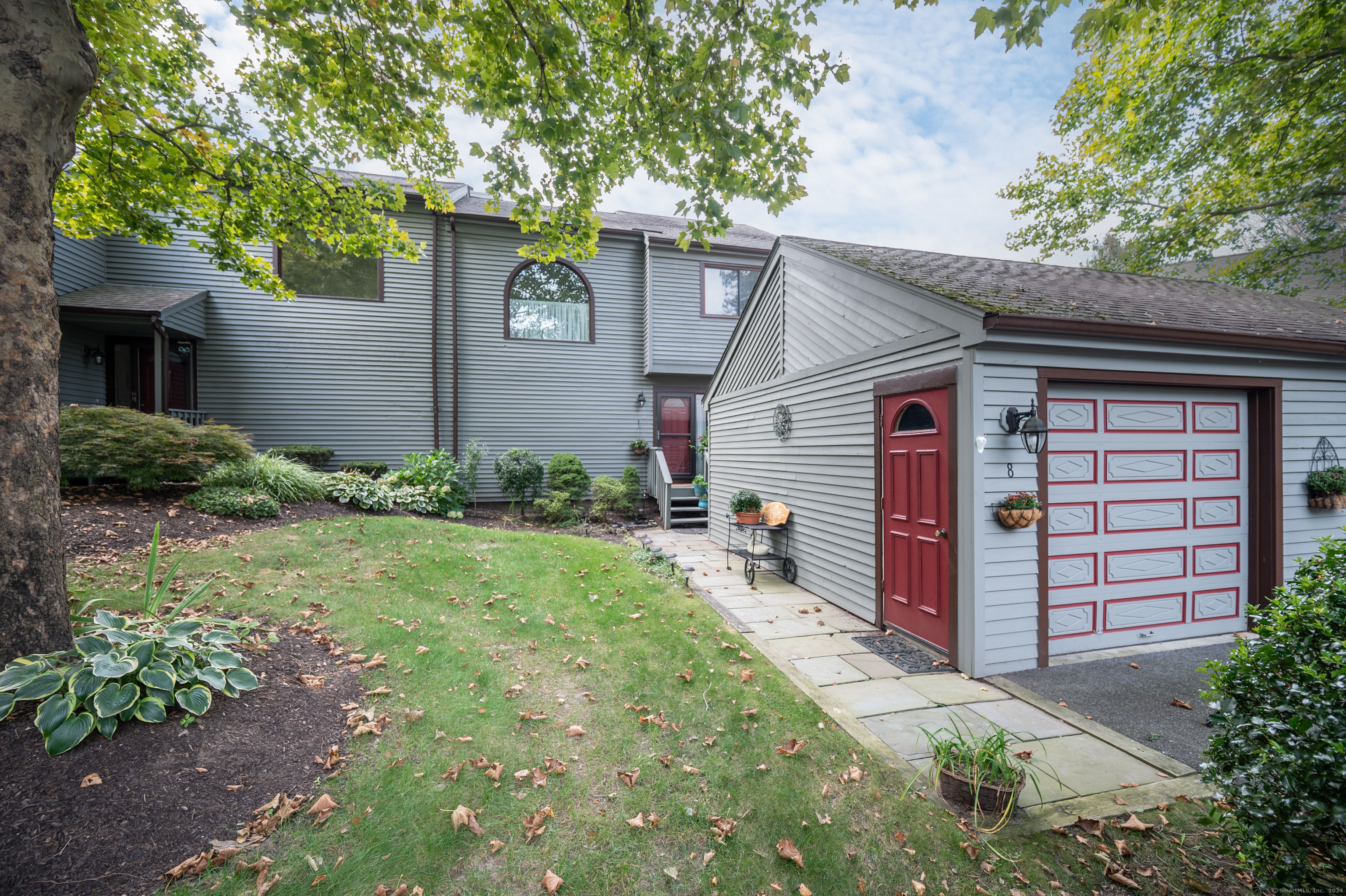 Pond View Dr, Brookfield, CT 06804