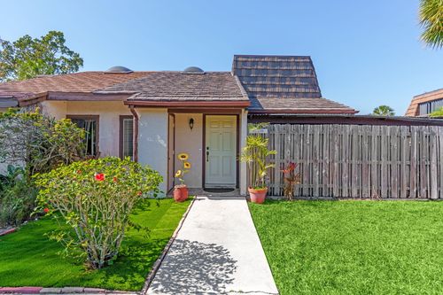 b-4236 Palm Bay Circle, West Palm Beach, FL, 33406 | Card Image