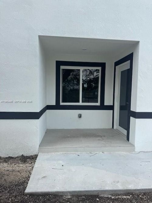 310 Nw 6th St, Homestead, FL, 33030-5816 | Card Image