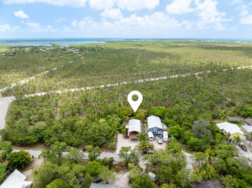 2421 Pensacola Rd, Big Pine Key, FL, 33043-6325 | Card Image
