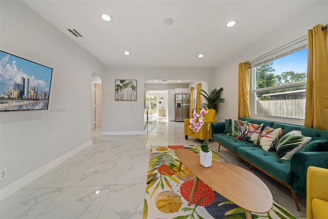 2714 Fillmore St, House other with 2 bedrooms, 1 bathrooms and null parking in Hollywood FL | Image 7