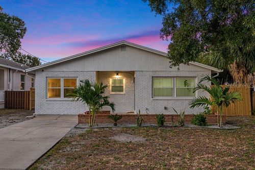 4409 W Pearl Ave, Tampa, FL, 33611-5621 | Card Image