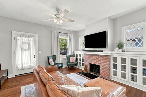 1933 Fairmount Ave, Fort Worth, TX, 76110-1366 | Card Image