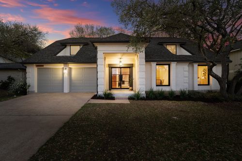 12036 Lincolnshire Dr, Austin, TX, 78758-2215 | Card Image