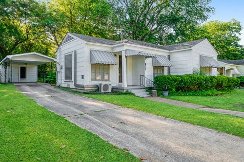 831 18th St Se, Paris, TX, 75460-7588 | Card Image