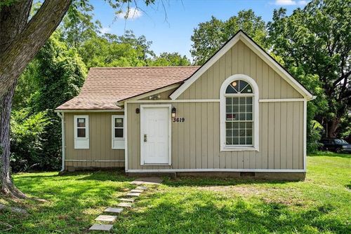 3619 Topping Ave, Kansas City, MO, 64129-1779 | Card Image