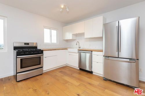 203b-3933 Marathon Street, Los Angeles, CA, 90029 | Card Image