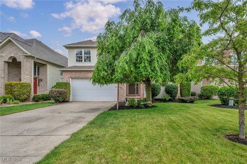 34062 Crown Colony Dr, Avon, OH, 44011-3754 | Card Image