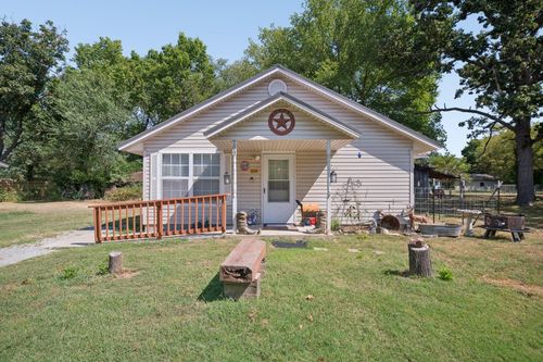 209 W Gray St, Jay, OK, 74346-3318 | Card Image