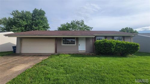 2811 Vineyard Dr, Arnold, MO, 63010-3739 | Card Image