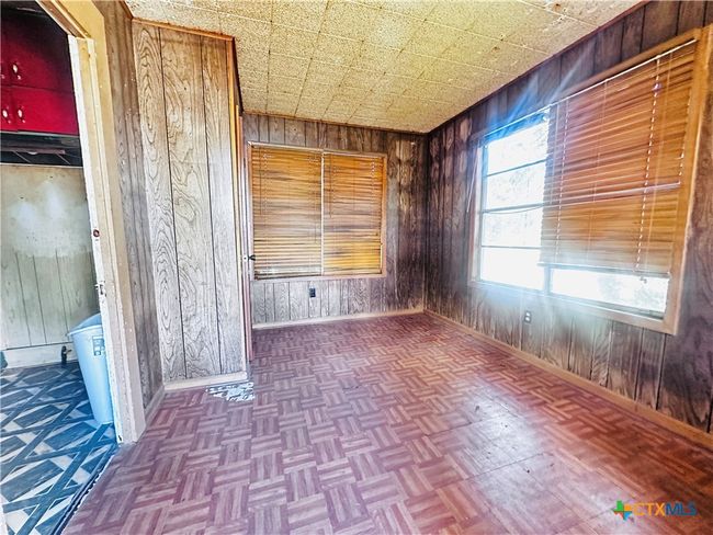 ROOM AS YOU WALK IN THE BACK DOOR | Image 4