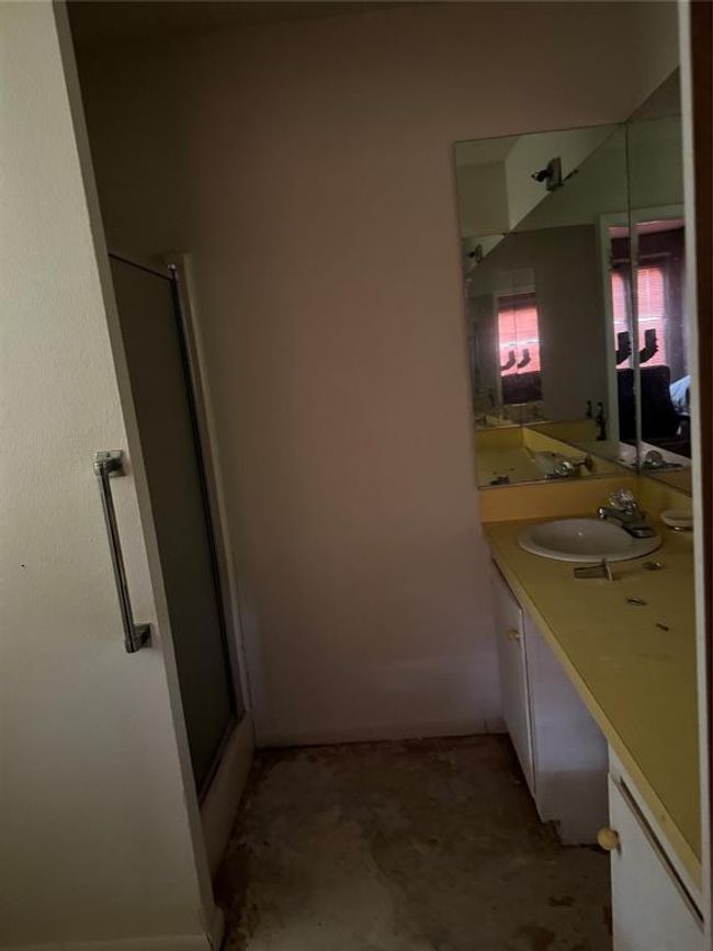 5050 Nassau Rd, House other with 3 bedrooms, 2 bathrooms and 1 parking in Houston TX | Image 9