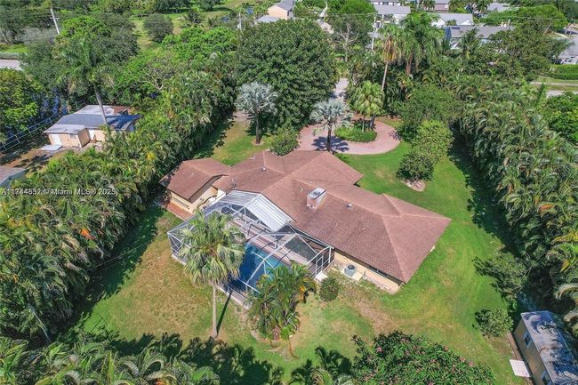 4851 Sw 106 Th Ave, House other with 3 bedrooms, 2 bathrooms and null parking in Davie FL | Image 5