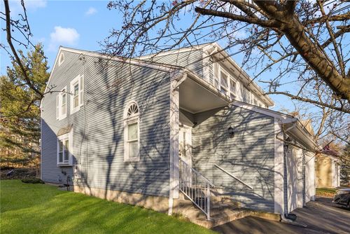 111 Arbor Dr, Providence, RI, 02908-3540 | Card Image