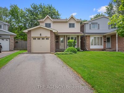 2412 Hemlock Crt, Home with 4 bedrooms, 2 bathrooms and 3 parking in Burlington ON | Image 1