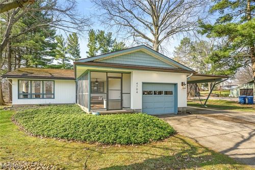 4704 Garrett Dr, Norton, OH, 44203-6000 | Card Image