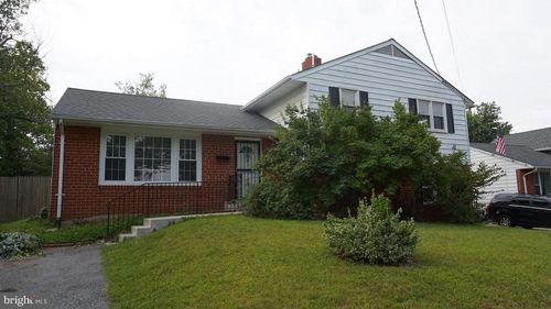 8105 Legation Rd, NEW CARROLLTON, MD, 20784-2932 | Card Image