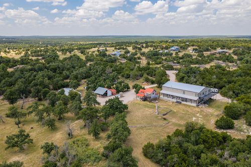 140 Oak Crest Dr, Fredericksburg, TX, 78624 | Card Image