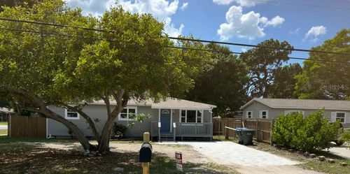 1884 Pine St, LARGO, FL, 33774-1427 | Card Image