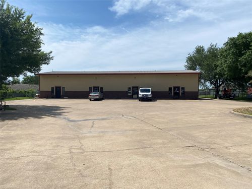 ste-2100-623 W Front St, Hutto, TX, 78634-4096 | Card Image