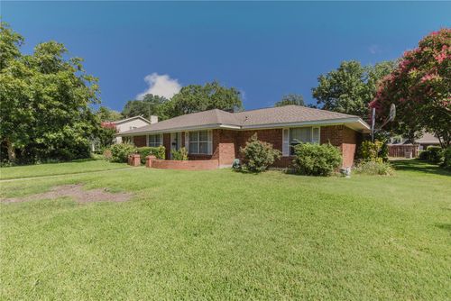 3415 Chaparral Dr, Farmers Branch, TX, 75234-6503 | Card Image