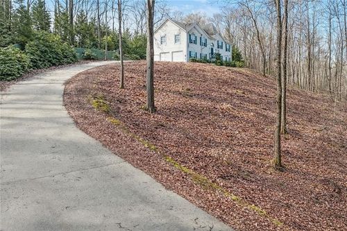 6049 Mill Rose Trce, Flowery Branch, GA, 30542-3131 | Card Image