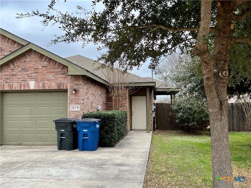 b-213 Anne Louise Drive, New Braunfels, TX, 78130 | Card Image