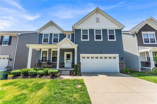 3564 Brunswick Lake Pkwy, Brunswick, OH, 44212-3677 | Card Image