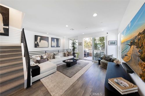 655 Wedge, Costa Mesa, CA, 92627 | Card Image