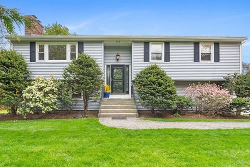 135 Forest Avenue, Hudson, MA, 01749 | Card Image