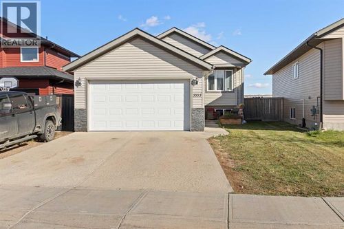3333 41 Ave, Lloydminster, SK, S9V2H5 | Card Image