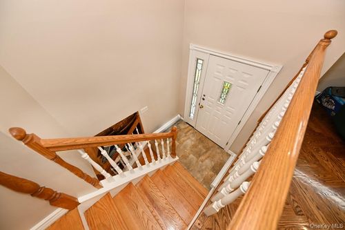 2 Elener Ln, Spring Valley, NY, 10977-2521 | Card Image