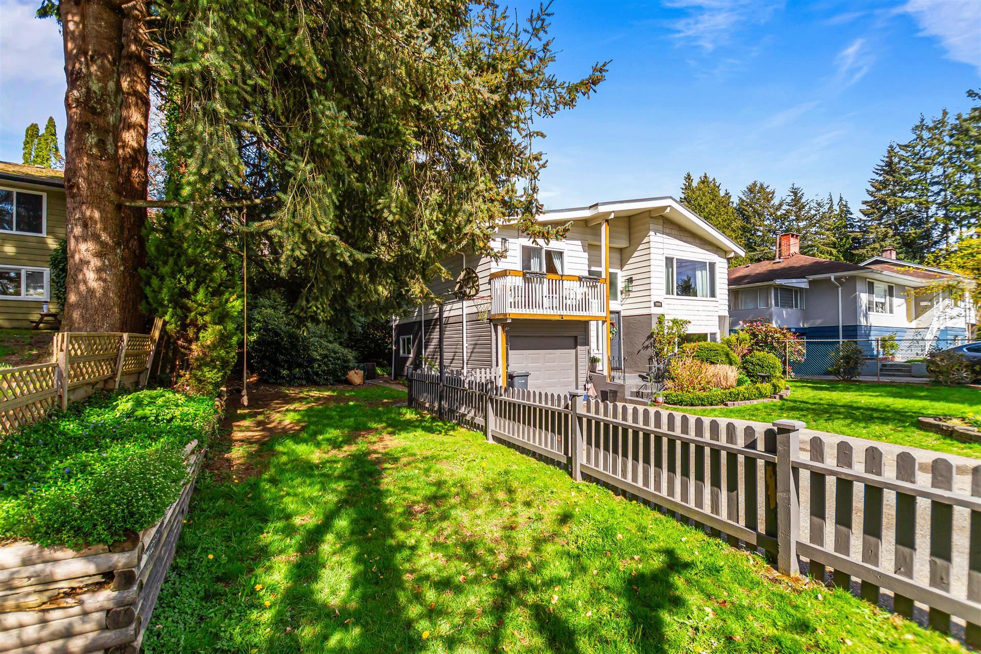 1695 Brunette Avenue, House other with 4 bedrooms, 2 bathrooms and 5 parking in Coquitlam BC | Image 3