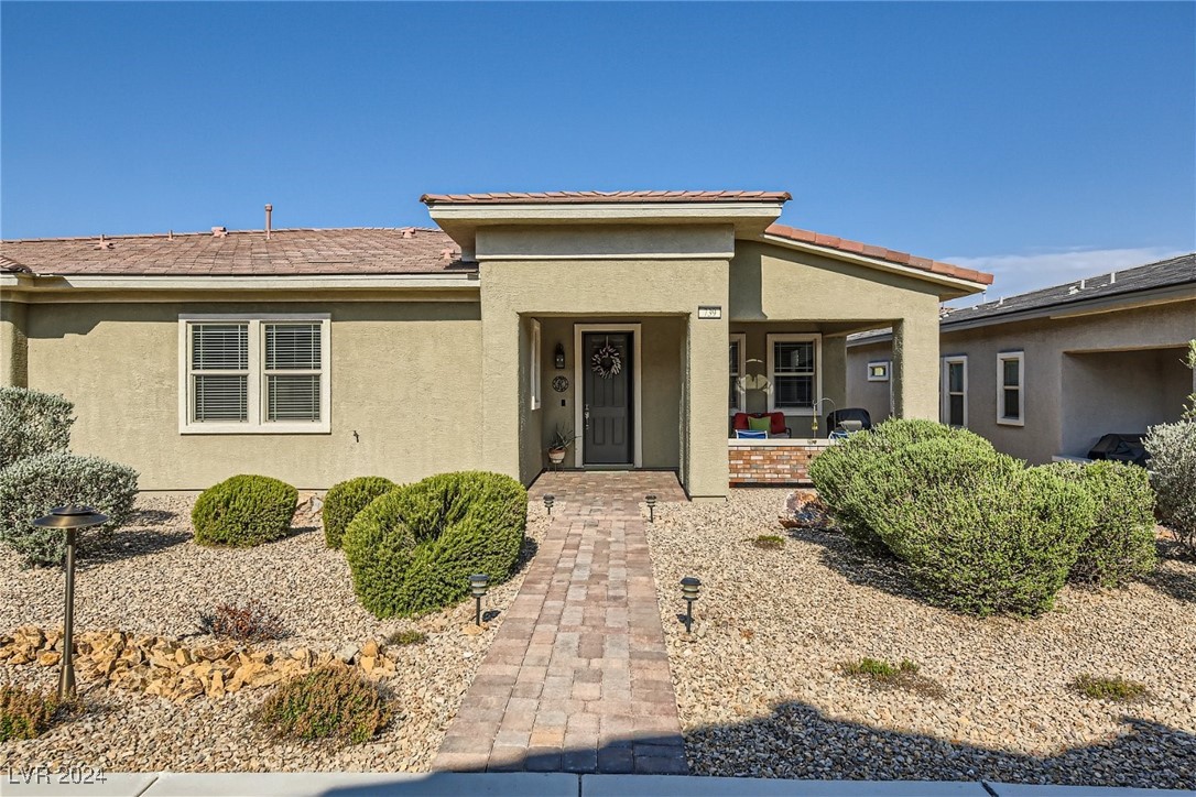 Orange Plume Walk, Henderson, NV 89011