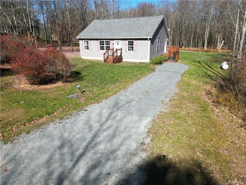 376 Lindholm Road, Fallsburg, NY, 12747 | Card Image