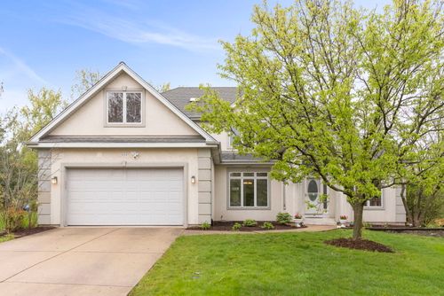 824 High Ridge Ct, Darien, IL, 60561-3868 | Card Image