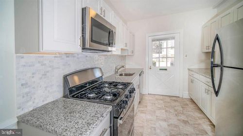 apt-1-711 N Broom St, WILMINGTON, DE, 19805-3161 | Card Image