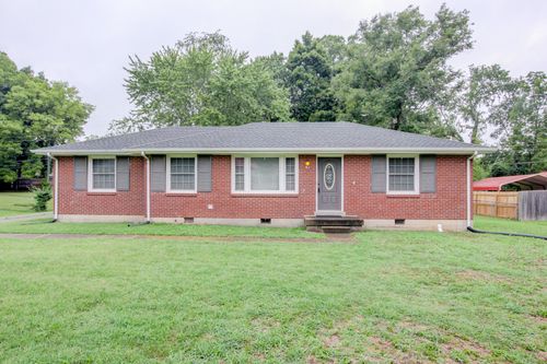 18 Hillsboro Rd, Clarksville, TN, 37042-6213 | Card Image