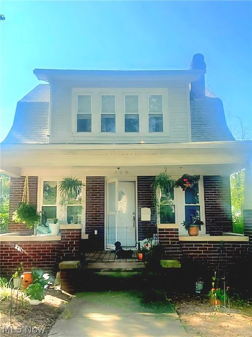 328 Oakwood Ave, Marietta, OH, 45750-2428 | Card Image