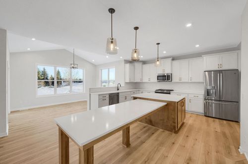 15812 Granada Ave N, Hugo, MN, 55038-5555 | Card Image